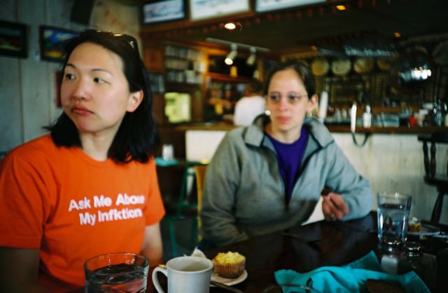 We went to the restaurant at the inn for Sunday brunch. Here's Solmi with Millie. They were at the sweet bread end of the table.